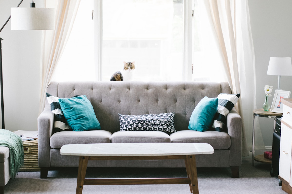 Linen 3-Seater Sofa — Natural Oak Legs